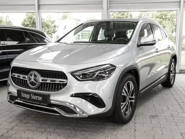 Mercedes-Benz GLA 180