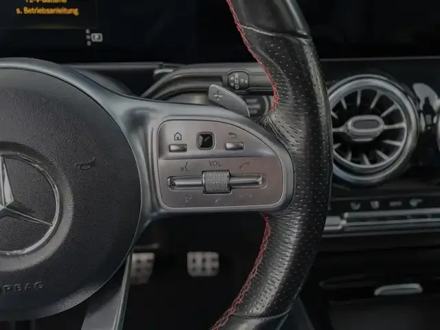 Mercedes-Benz GLB 250