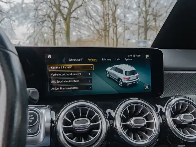 Mercedes-Benz GLB 250