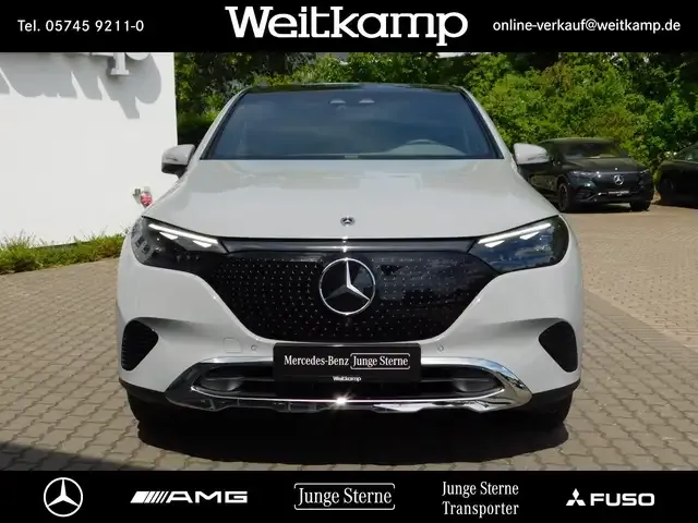 Mercedes-Benz EQE SUV