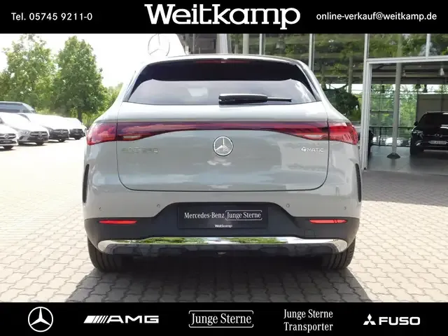 Mercedes-Benz EQE SUV