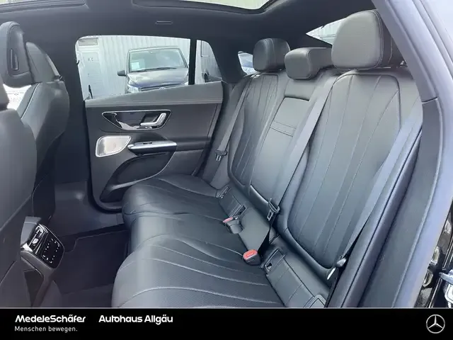 Mercedes-Benz EQE 300