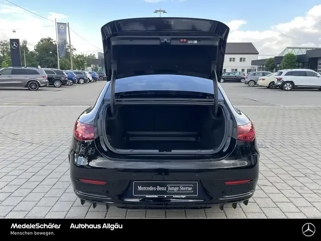 Mercedes-Benz EQE 300