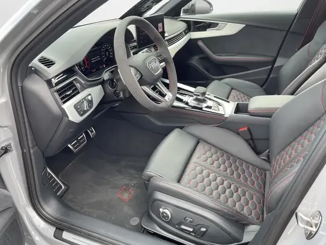 Audi RS4