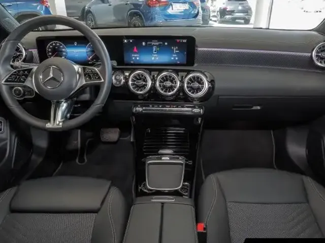 Mercedes-Benz CLA 180