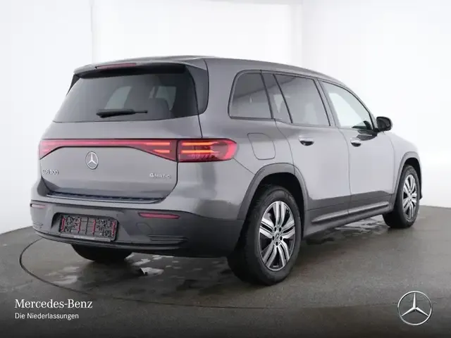 Mercedes-Benz EQB 300