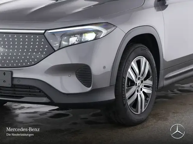 Mercedes-Benz EQB 300