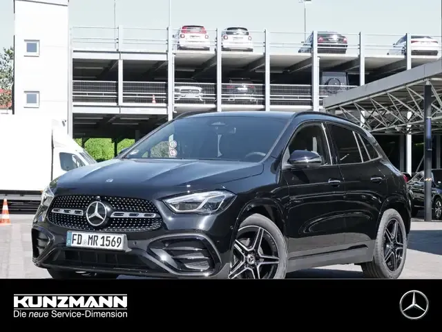 Mercedes-Benz GLA 200