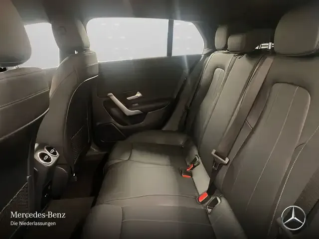 Mercedes-Benz CLA 220