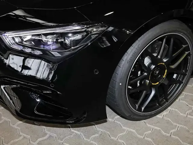 Mercedes-Benz CLA 45 AMG