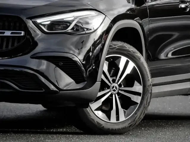 Mercedes-Benz GLA 200