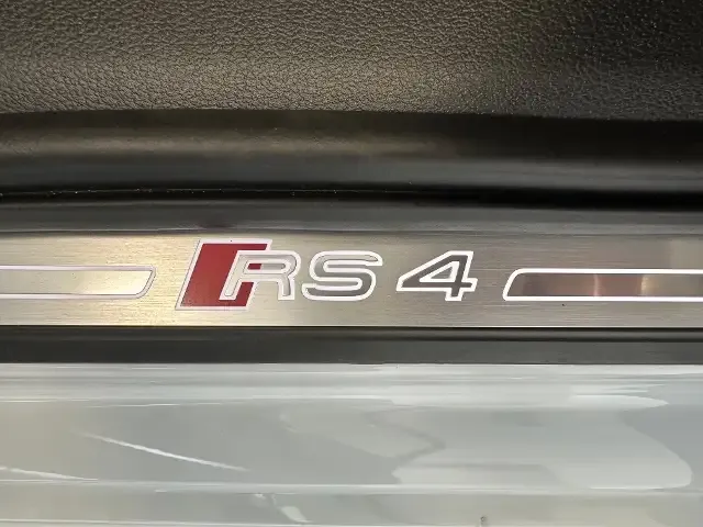Audi RS4