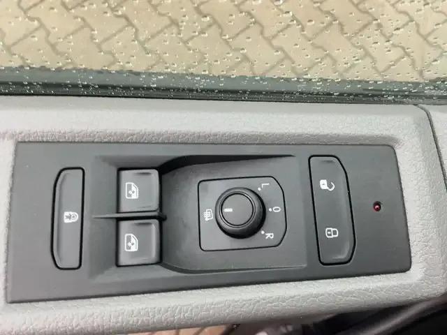 Volkswagen T6.1 Caravelle