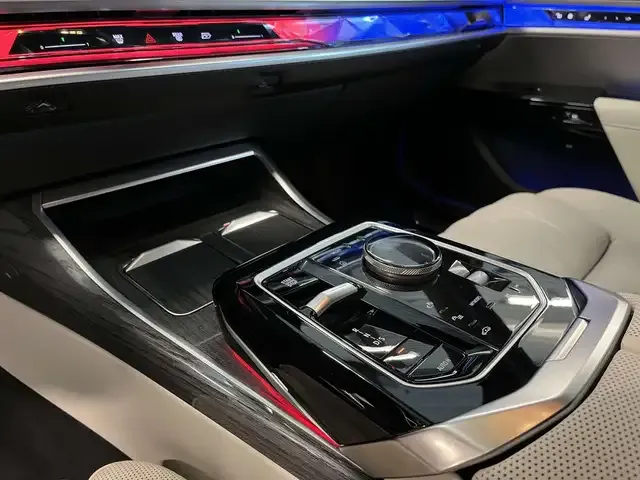 BMW 760