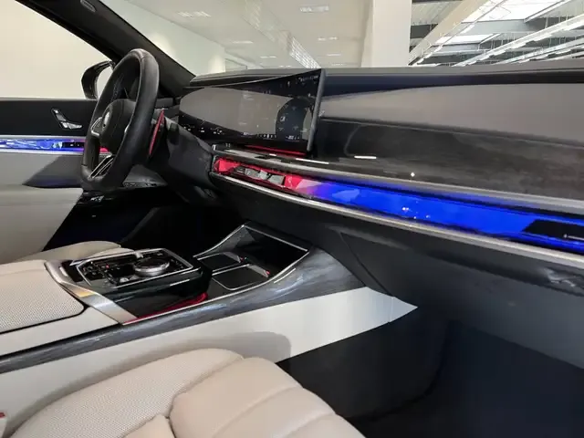 BMW 760