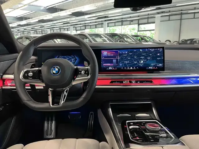 BMW 760