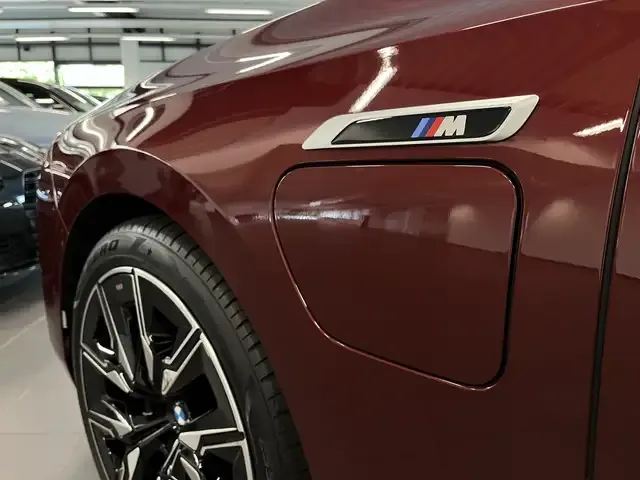 BMW 760