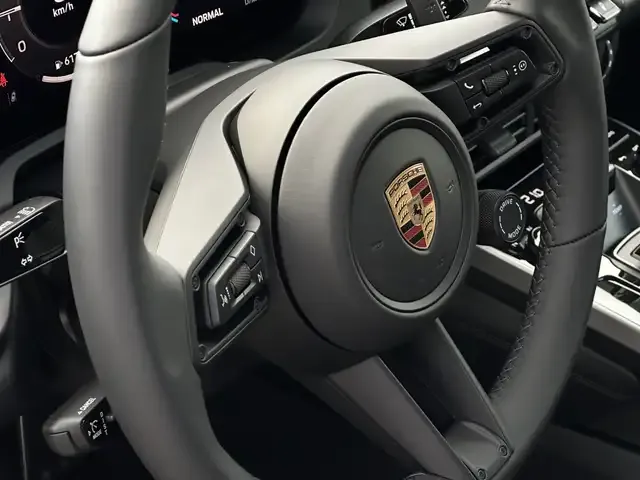 Porsche 992