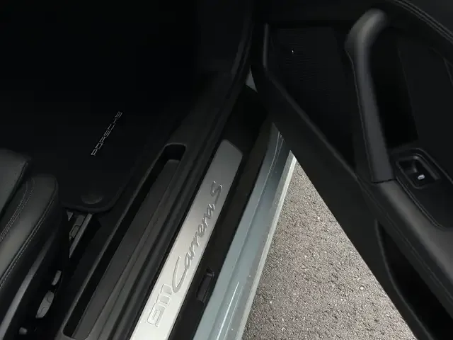 Porsche 992