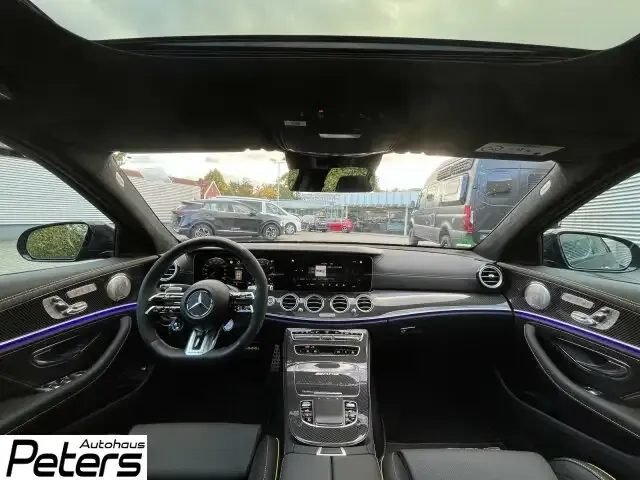 Mercedes-Benz E 63 AMG