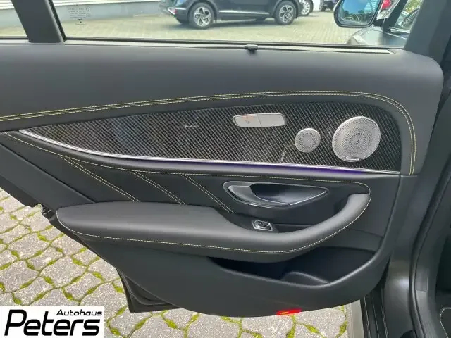 Mercedes-Benz E 63 AMG