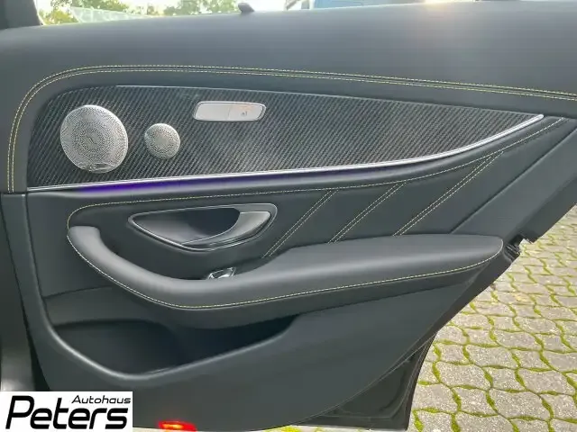 Mercedes-Benz E 63 AMG
