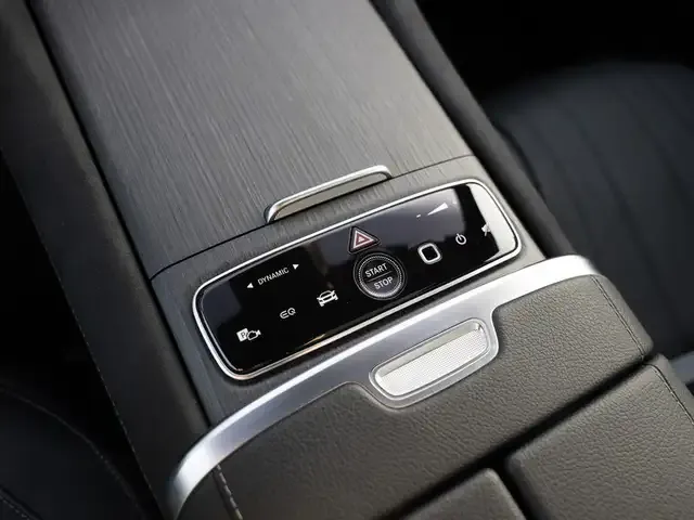 Mercedes-Benz EQE 500