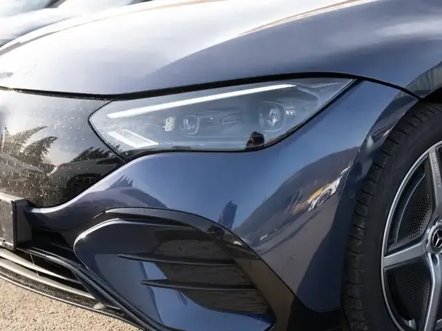 Mercedes-Benz EQE 500