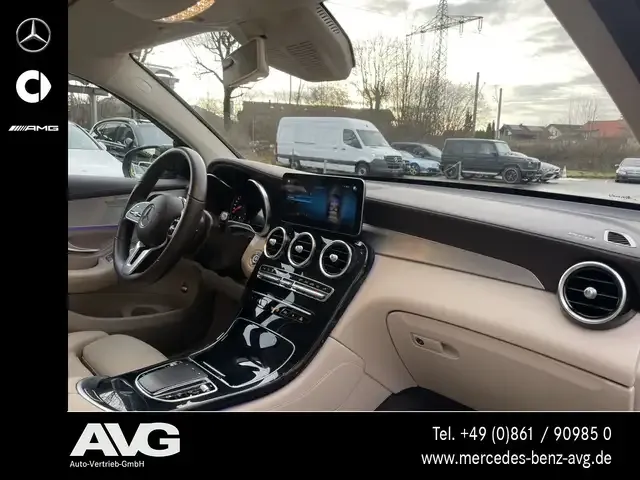 Mercedes-Benz GLC 220