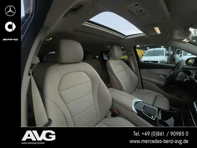 Mercedes-Benz GLC 220