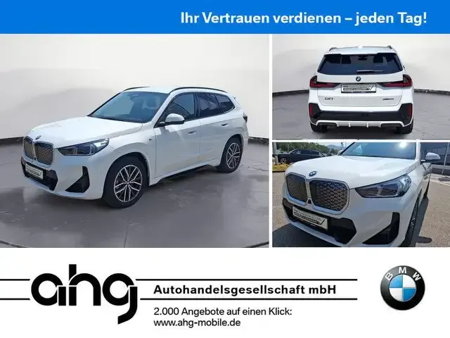 BMW iX1
