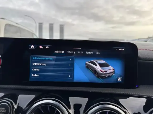 Mercedes-Benz CLA 200