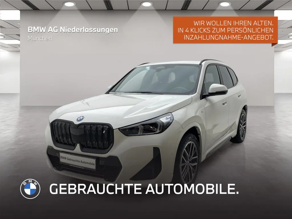BMW iX1
