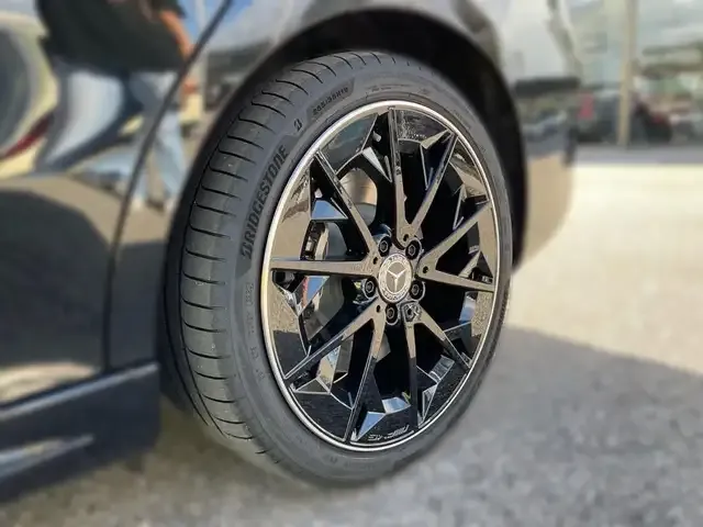 Mercedes-Benz CLA 350