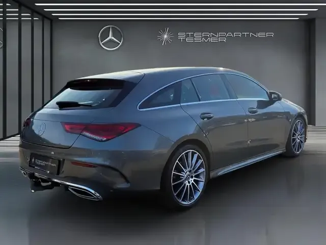 Mercedes-Benz CLA 220