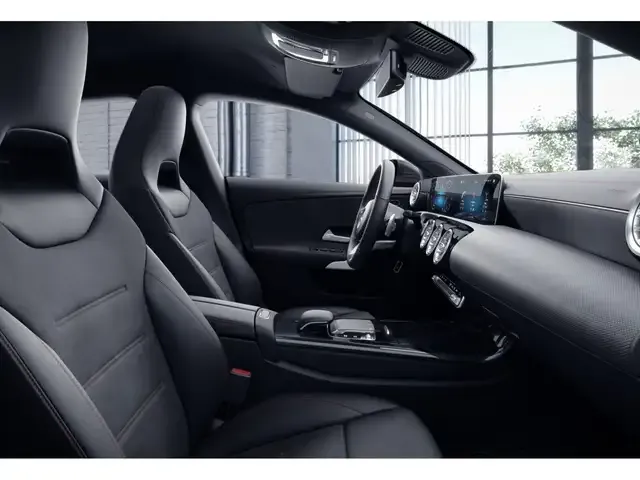 Mercedes-Benz CLA 220