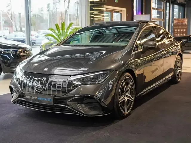 Mercedes-Benz EQE 43