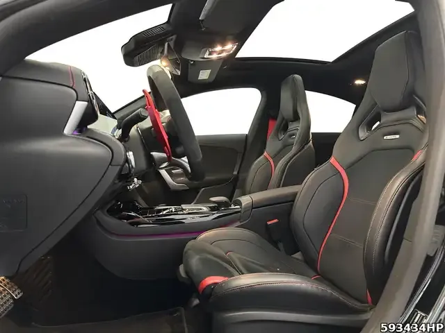 Mercedes-Benz CLA 45 AMG