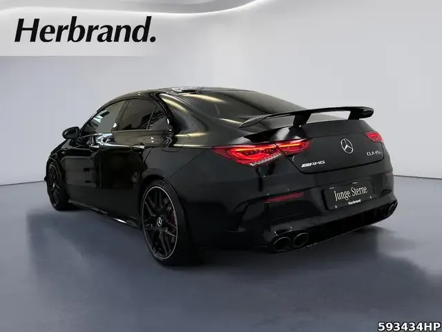 Mercedes-Benz CLA 45 AMG