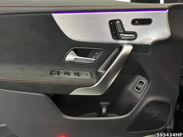 Mercedes-Benz CLA 45 AMG