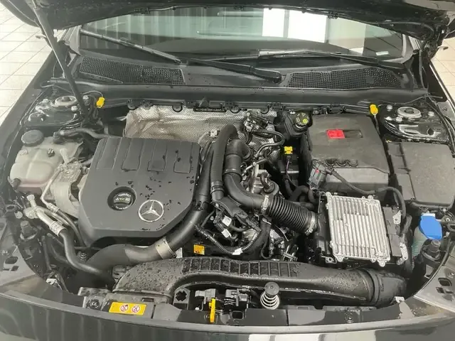 Mercedes-Benz CLA 180