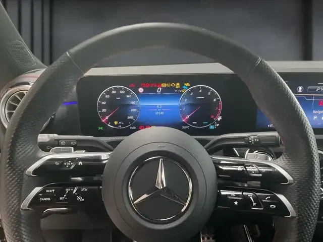 Mercedes-Benz CLA 180