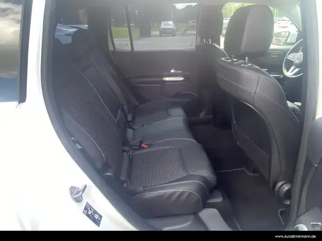 Mercedes-Benz GLB 250