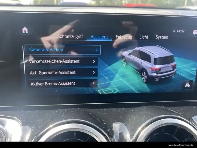 Mercedes-Benz GLB 250