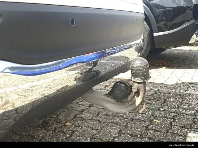 Mercedes-Benz GLB 250