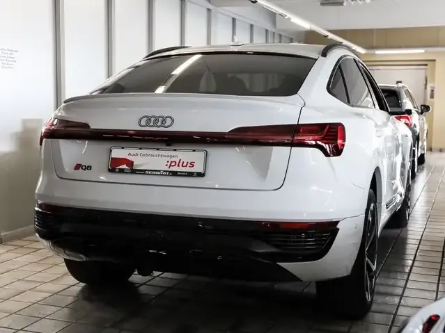 Audi Q8 e-tron