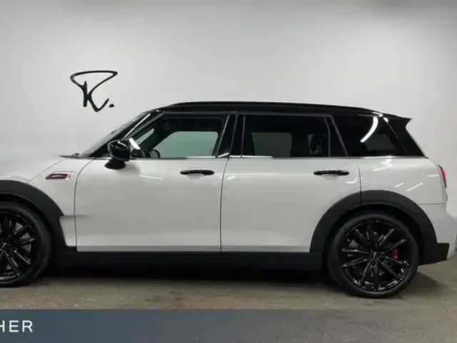 MINI John Cooper Works Clubman