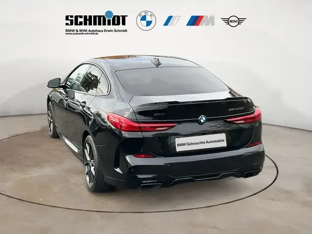 BMW 235