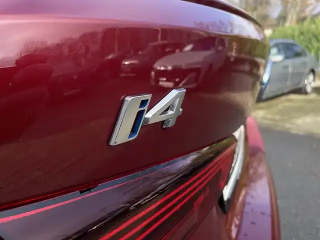 BMW i4