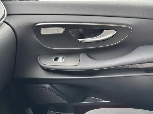 Mercedes-Benz EQV 300